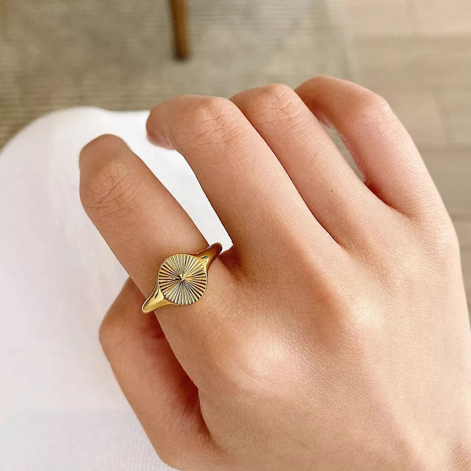 Rizavelle | Pierścionek Auringonpaiste 18K Złoto
