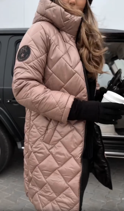 Monika | Elegancka pikowana kurtka puchowa z kapturem