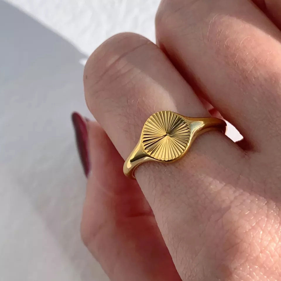 Rizavelle | Pierścionek Auringonpaiste 18K Złoto