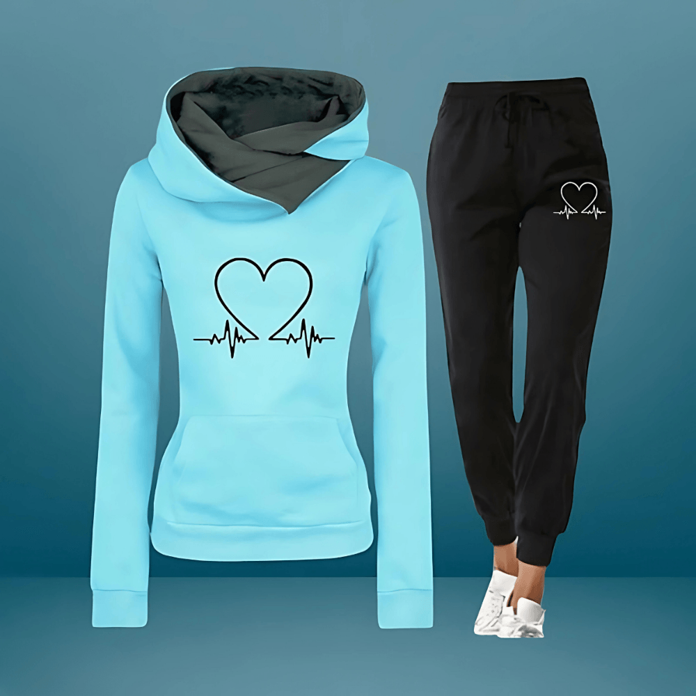 LOVE | Wygodny i pełen miłości dres