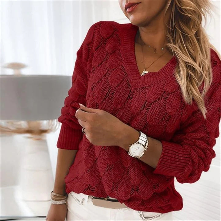 OLGA | Sweter z dekoltem w serek